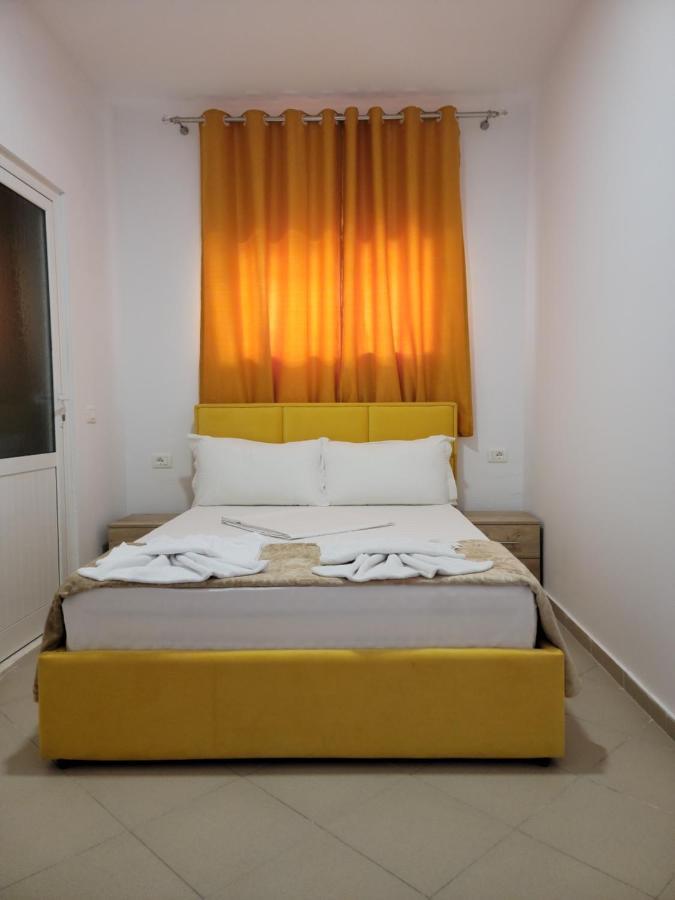 סרנדה Hostel K13 מראה חיצוני תמונה