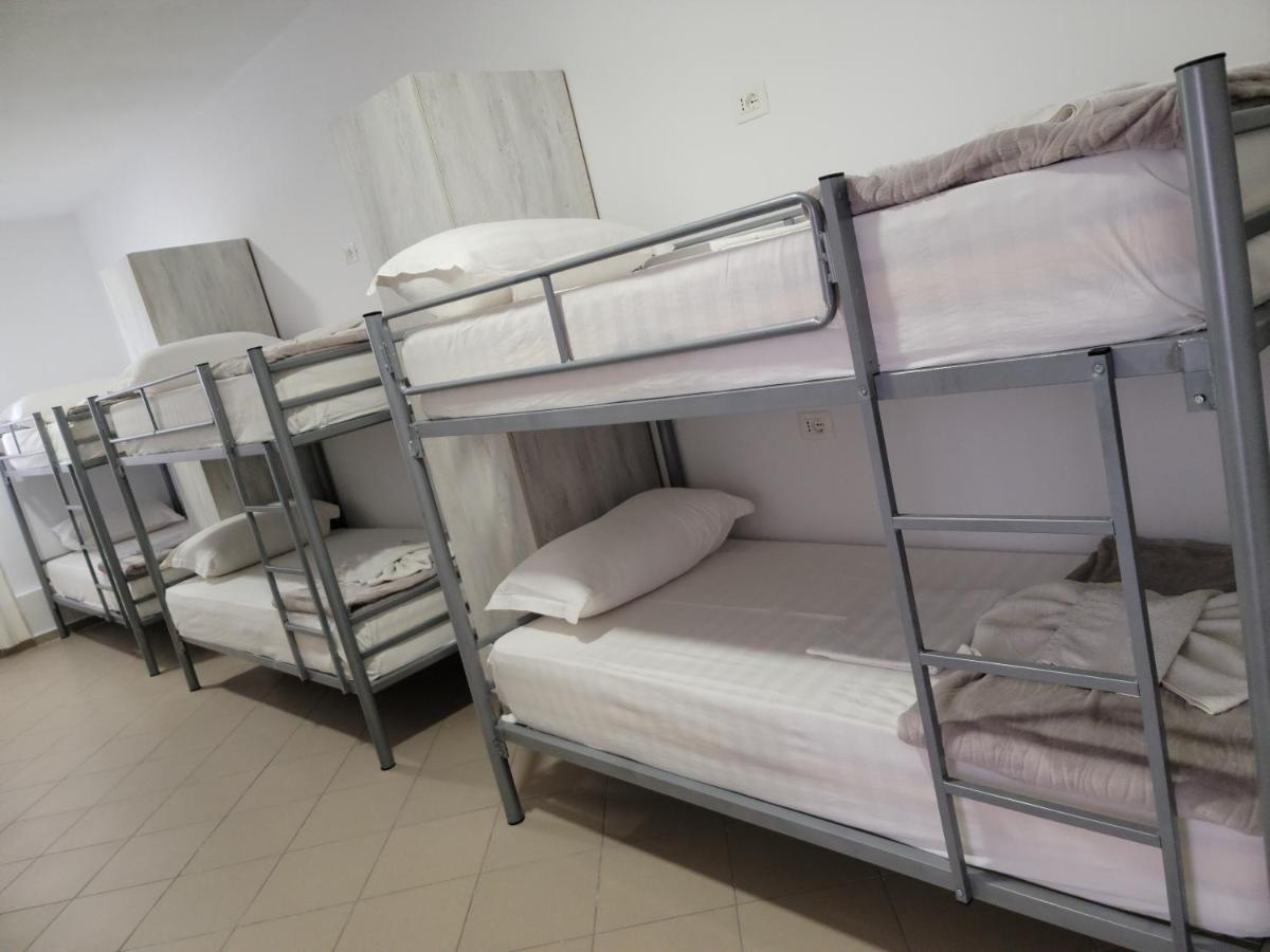 סרנדה Hostel K13 מראה חיצוני תמונה