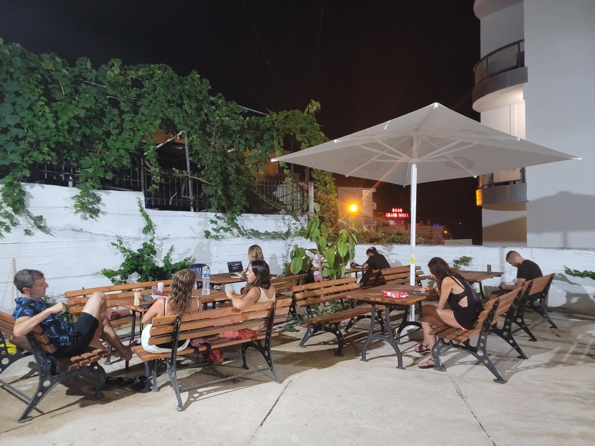 סרנדה Hostel K13 מראה חיצוני תמונה