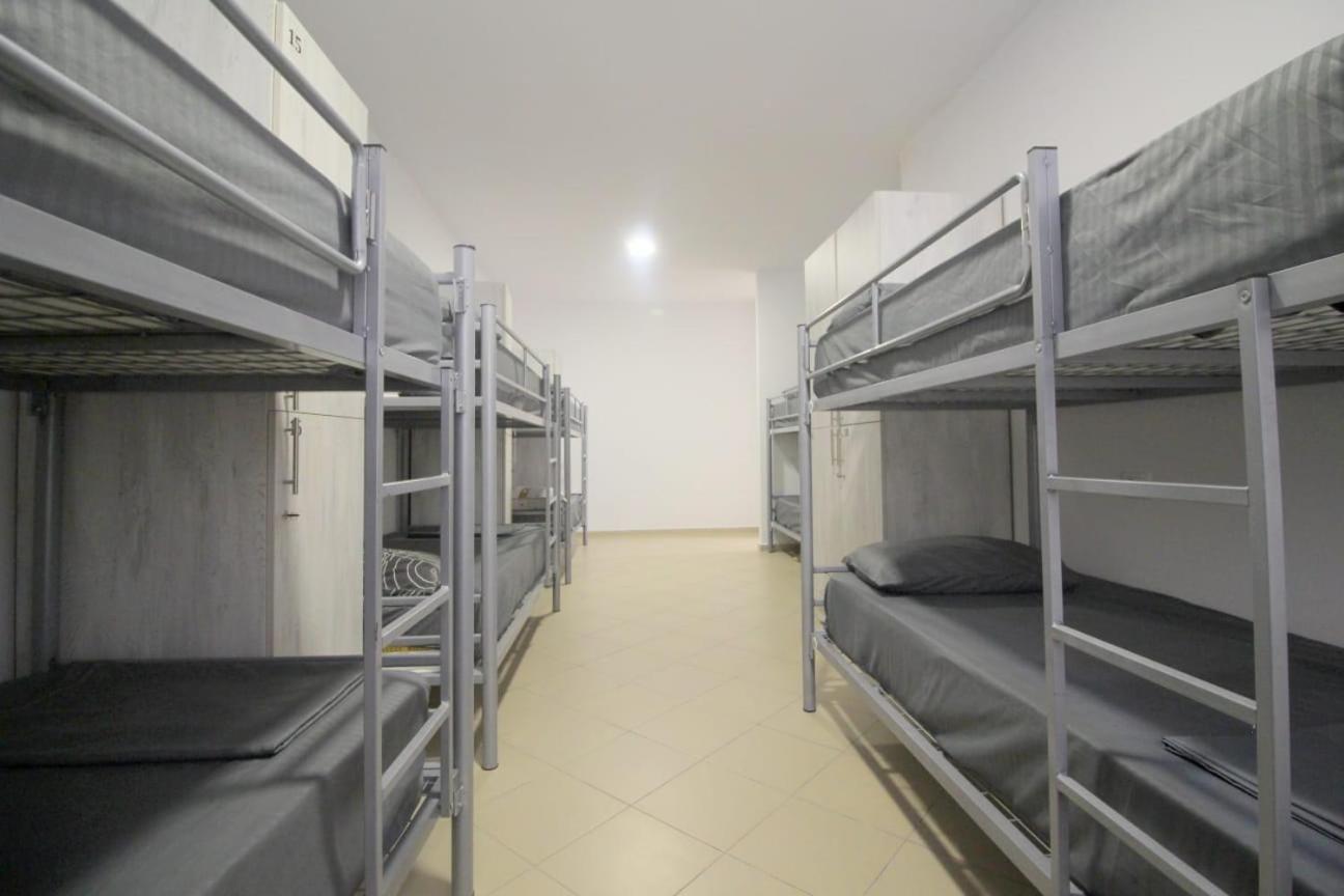 סרנדה Hostel K13 מראה חיצוני תמונה