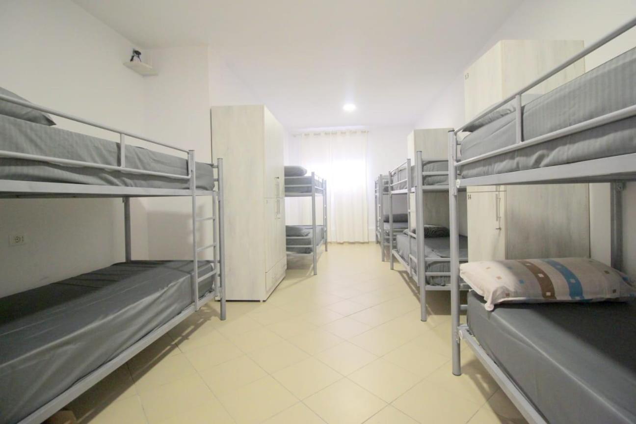 סרנדה Hostel K13 מראה חיצוני תמונה