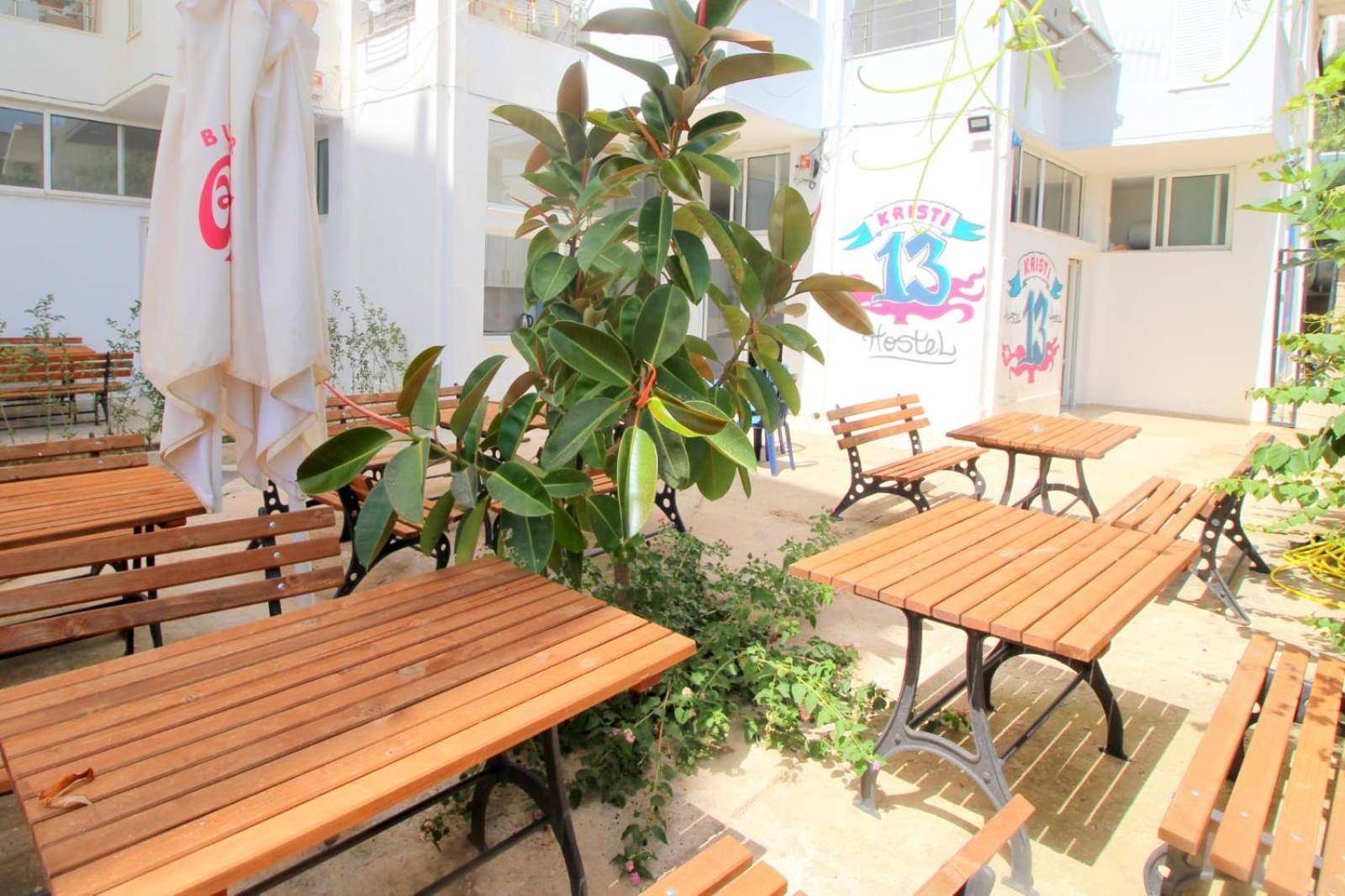 סרנדה Hostel K13 מראה חיצוני תמונה
