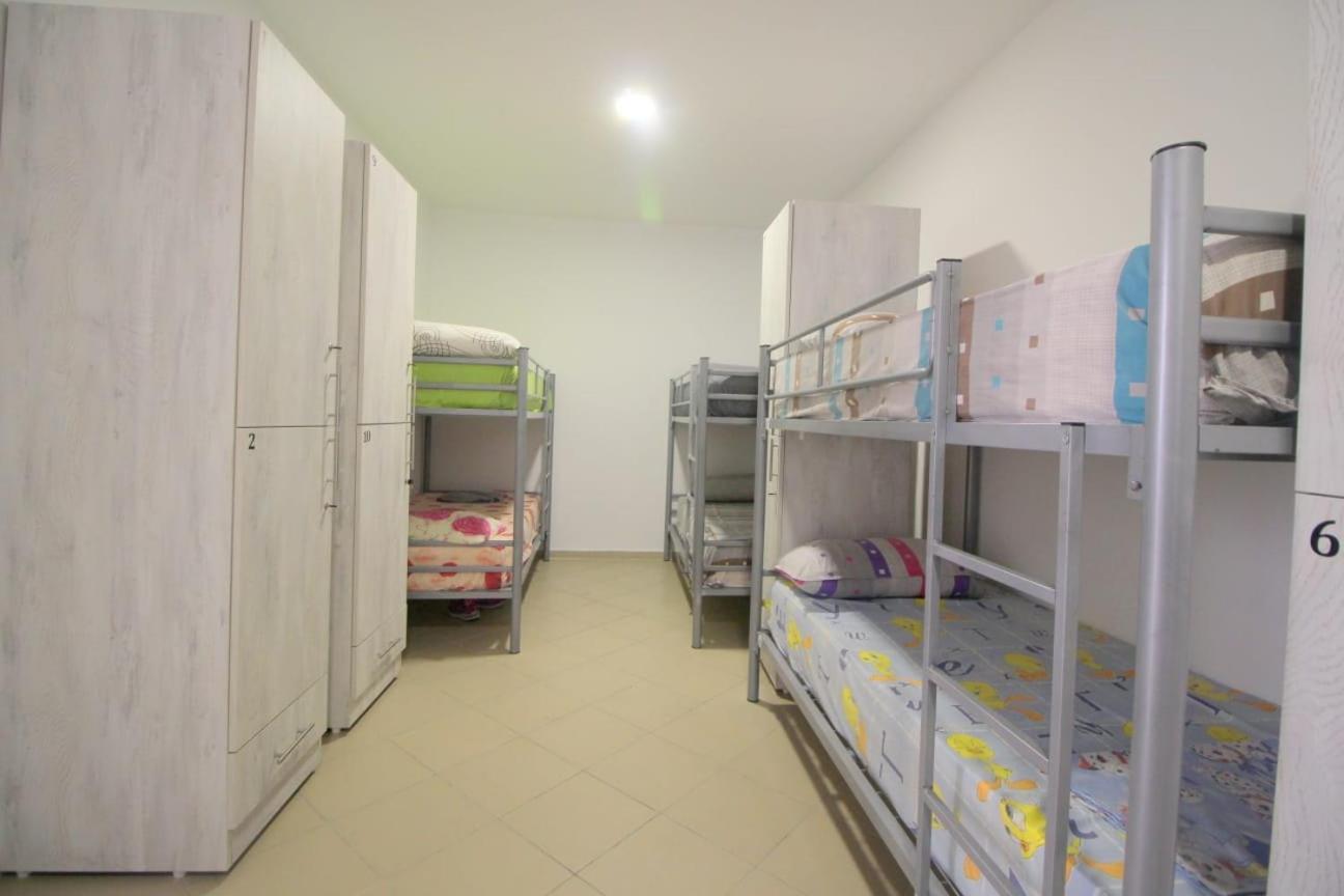 סרנדה Hostel K13 מראה חיצוני תמונה