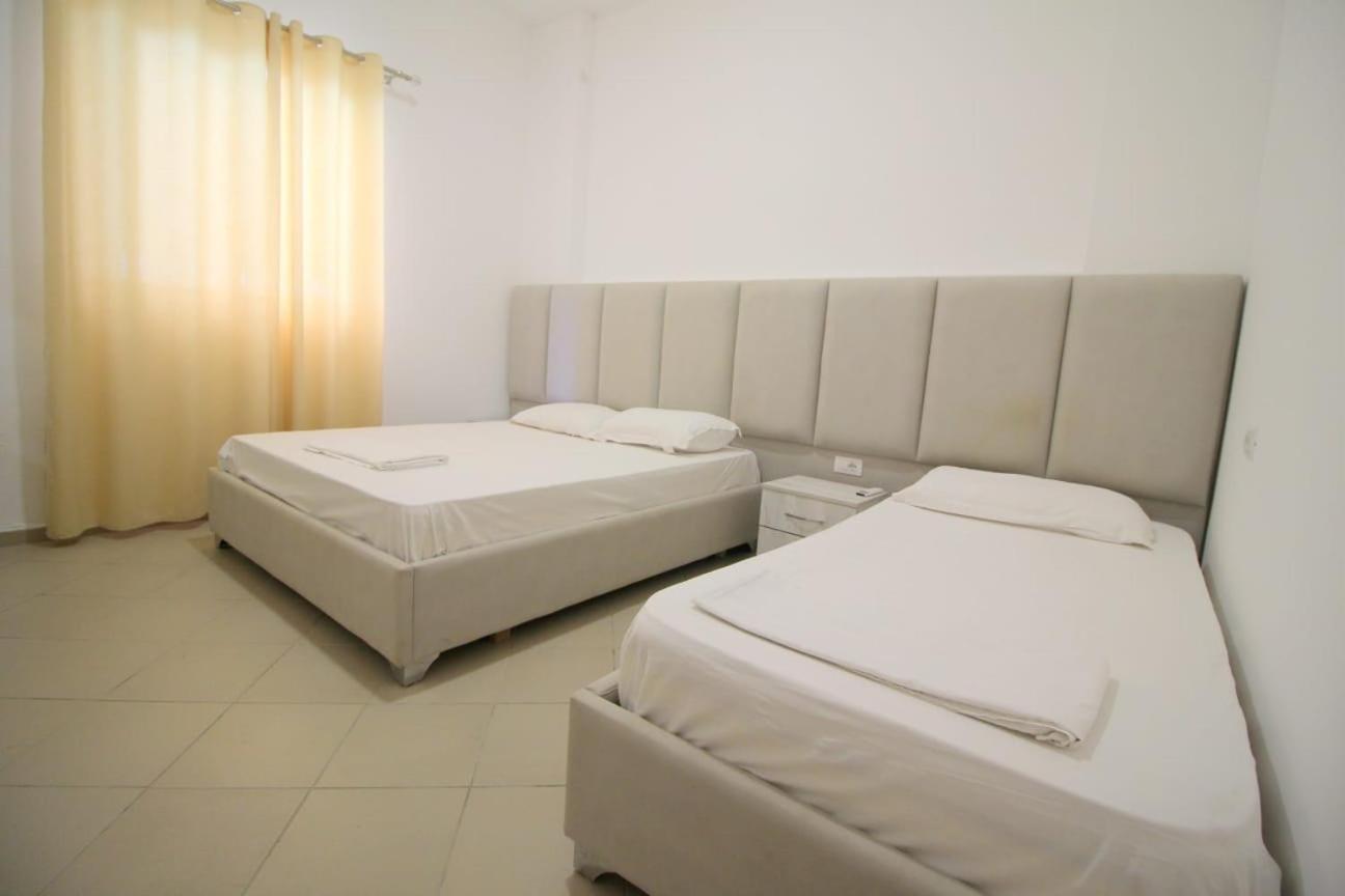 סרנדה Hostel K13 מראה חיצוני תמונה
