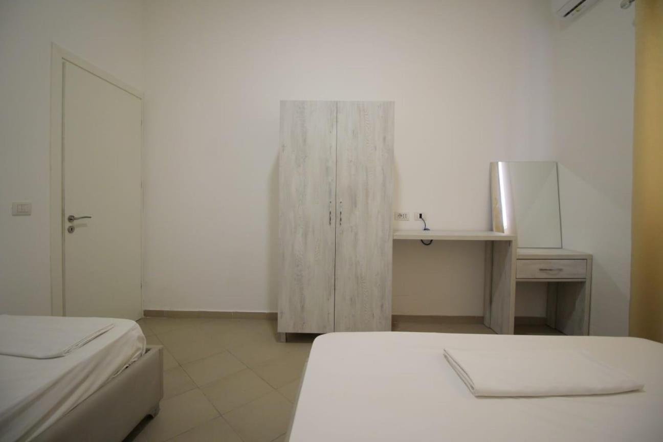 סרנדה Hostel K13 מראה חיצוני תמונה