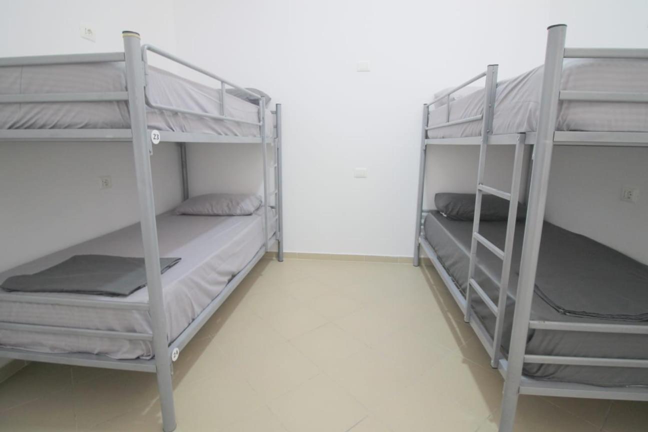 סרנדה Hostel K13 מראה חיצוני תמונה